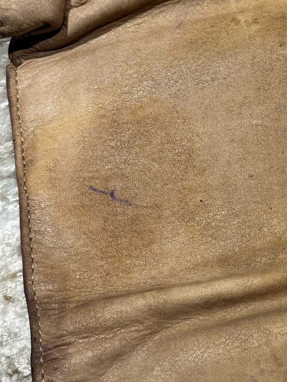 HOBO Beige/Tan Leather Frame Clutch with Gold-Tone Hardware - Picture 5 of 6